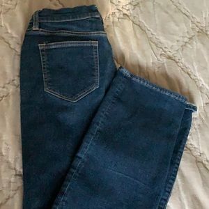 Sz. 10 high rise, straight, dark rinse, stretch